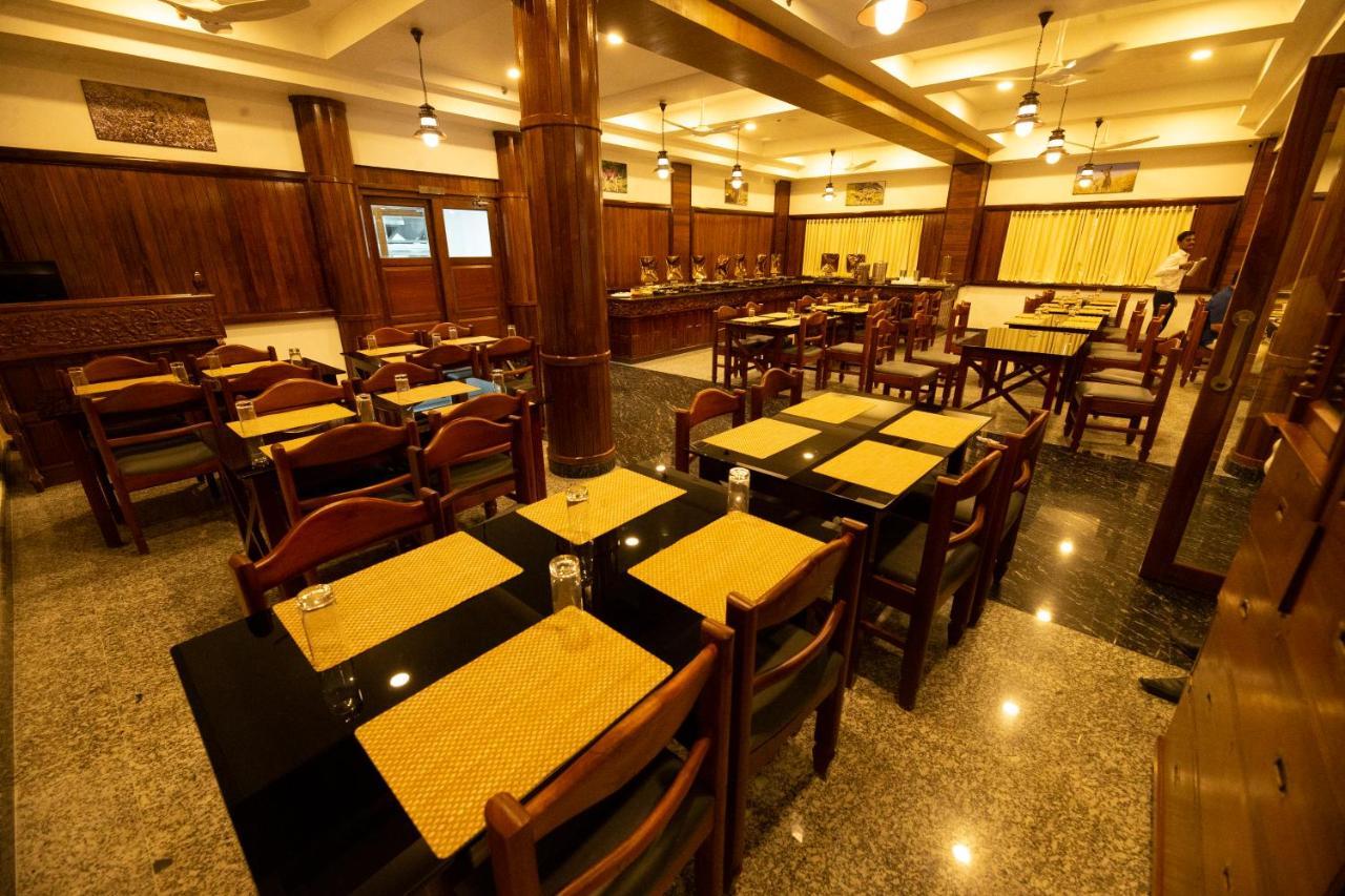 Hotel Guruvayur Darshan Екстер'єр фото