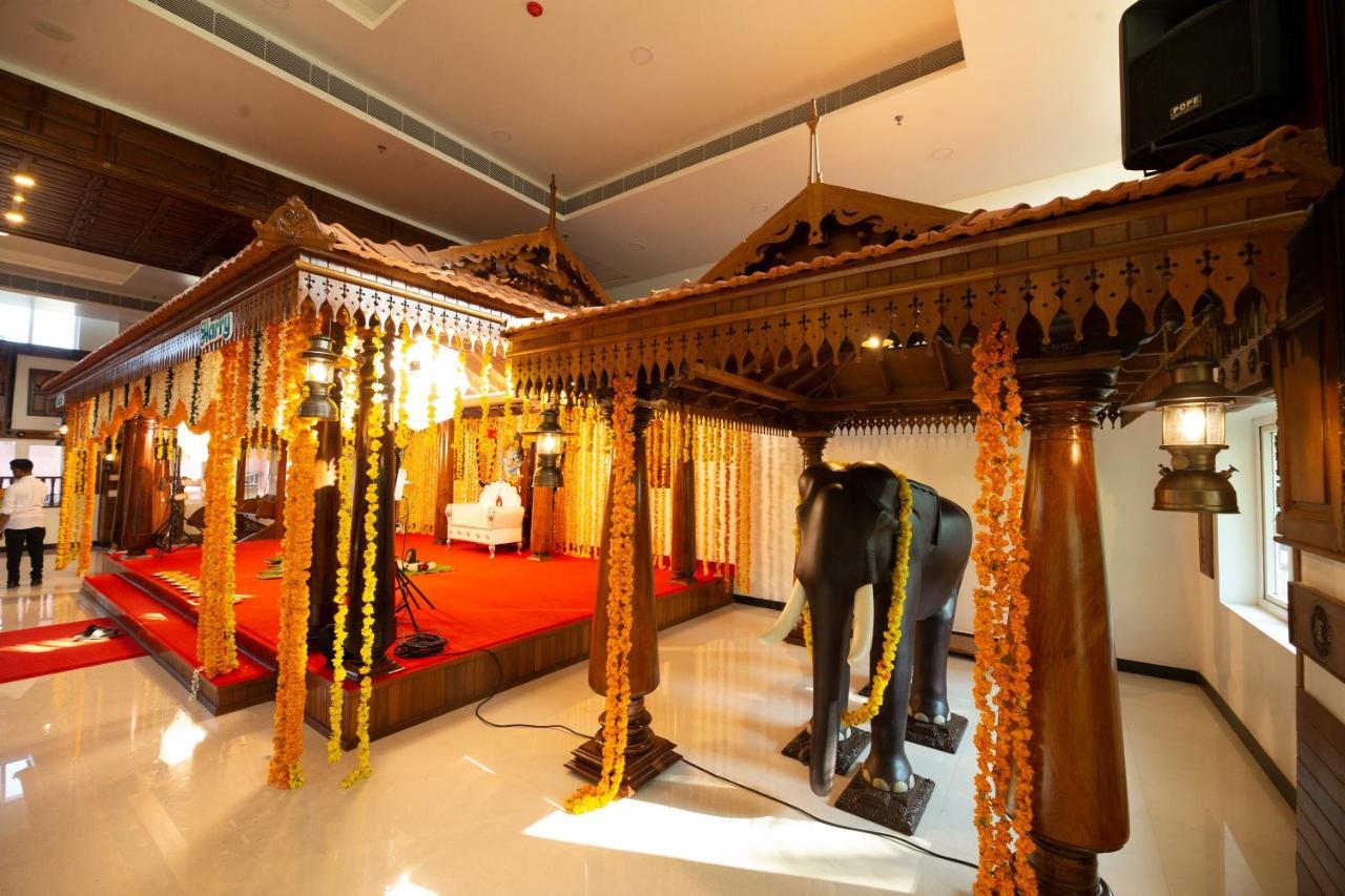 Hotel Guruvayur Darshan Екстер'єр фото