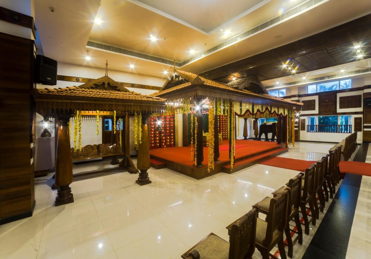 Hotel Guruvayur Darshan Екстер'єр фото