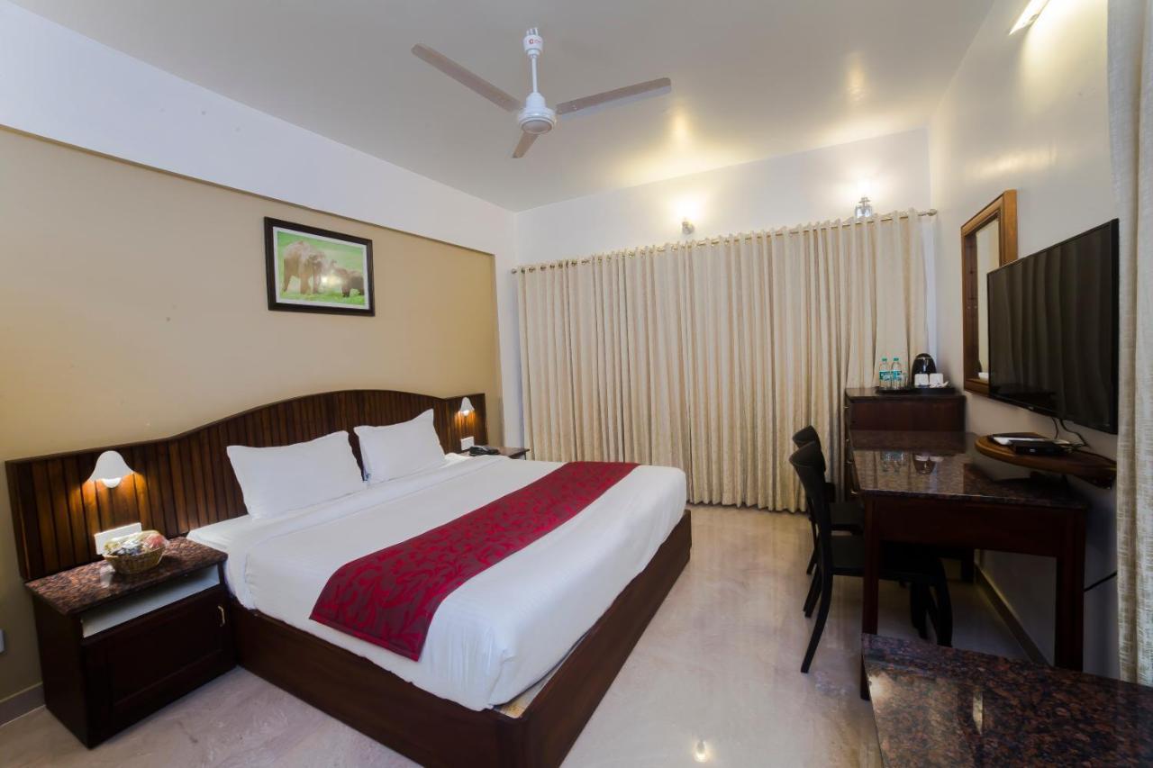 Hotel Guruvayur Darshan Екстер'єр фото
