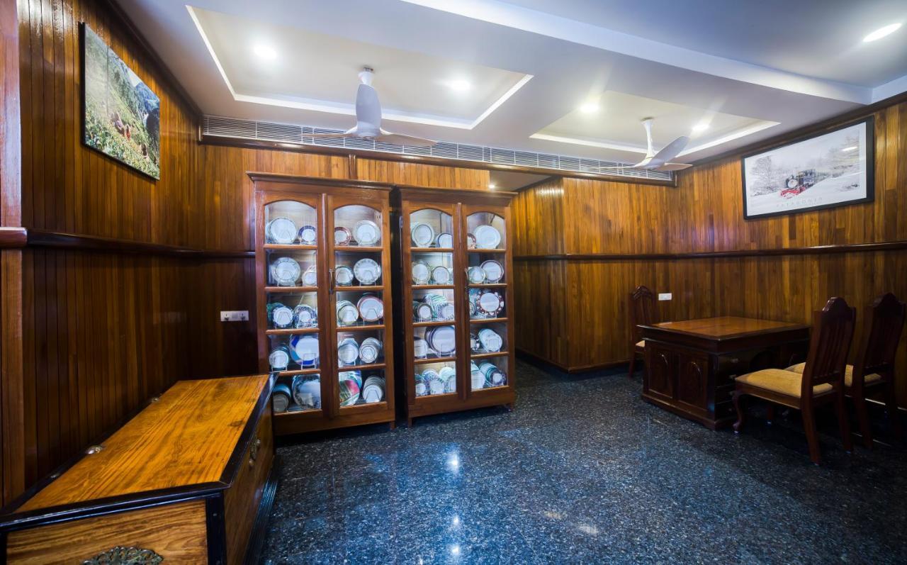 Hotel Guruvayur Darshan Екстер'єр фото