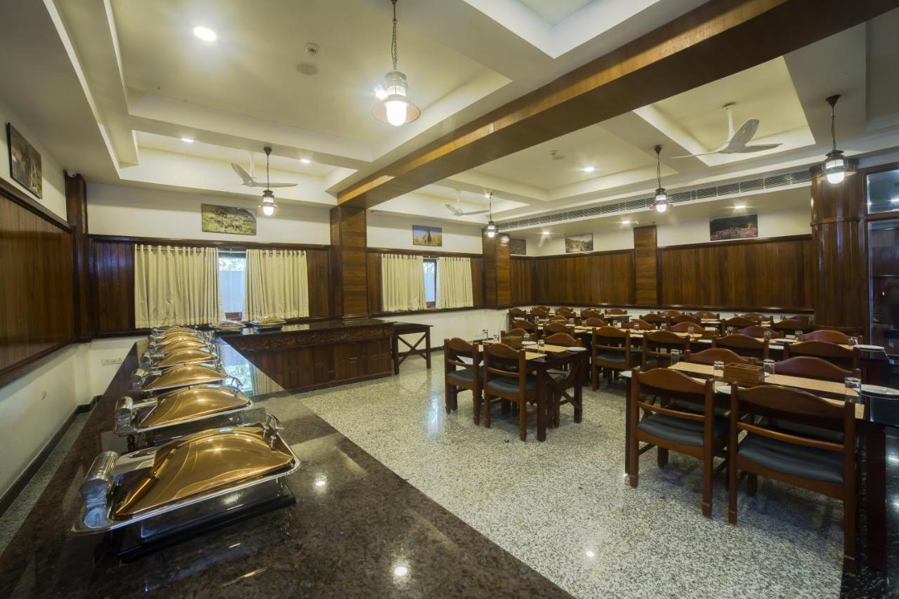 Hotel Guruvayur Darshan Екстер'єр фото