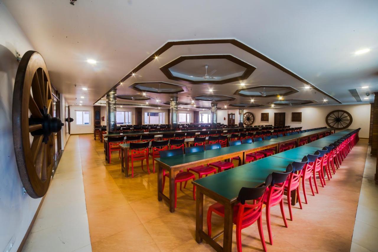 Hotel Guruvayur Darshan Екстер'єр фото