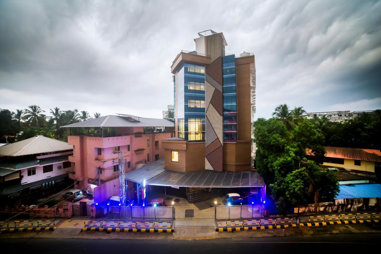 Hotel Guruvayur Darshan Екстер'єр фото