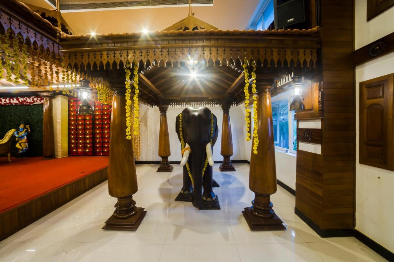 Hotel Guruvayur Darshan Екстер'єр фото