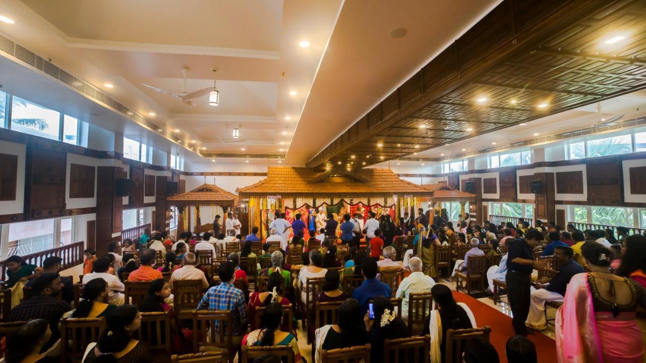 Hotel Guruvayur Darshan Екстер'єр фото